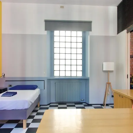 Bocconi Color Lägenhet *