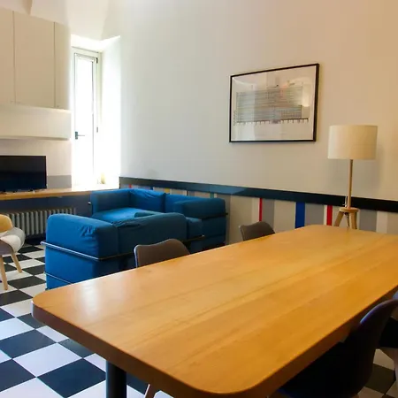 Bocconi Color Διαμέρισμα *