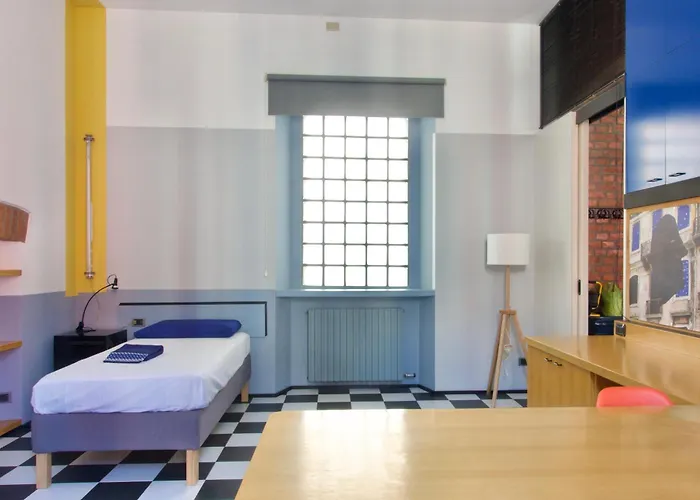 Bocconi Color Apartament *