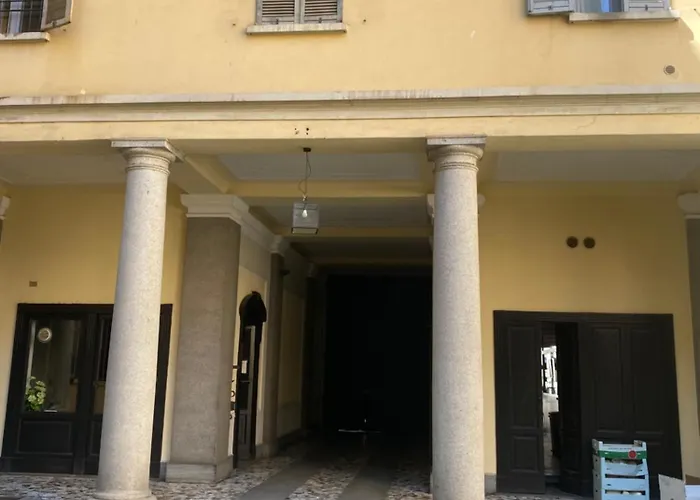 Bocconi Color Apartament *